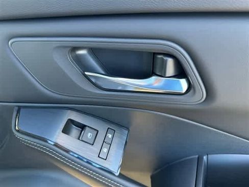 New 2026 Nissan Rogue SV image 28