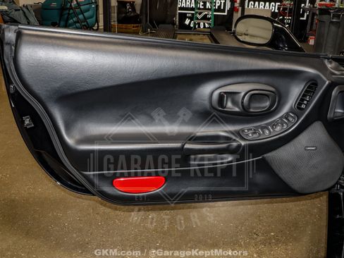 Used 2002 Chevrolet Corvette Z06 w/ Memory Pkg image 84