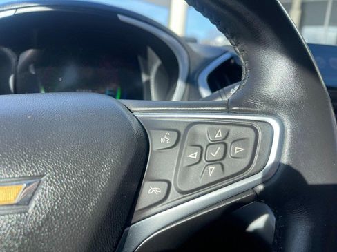 Used 2017 Chevrolet Volt LT w/ Comfort Package image 20