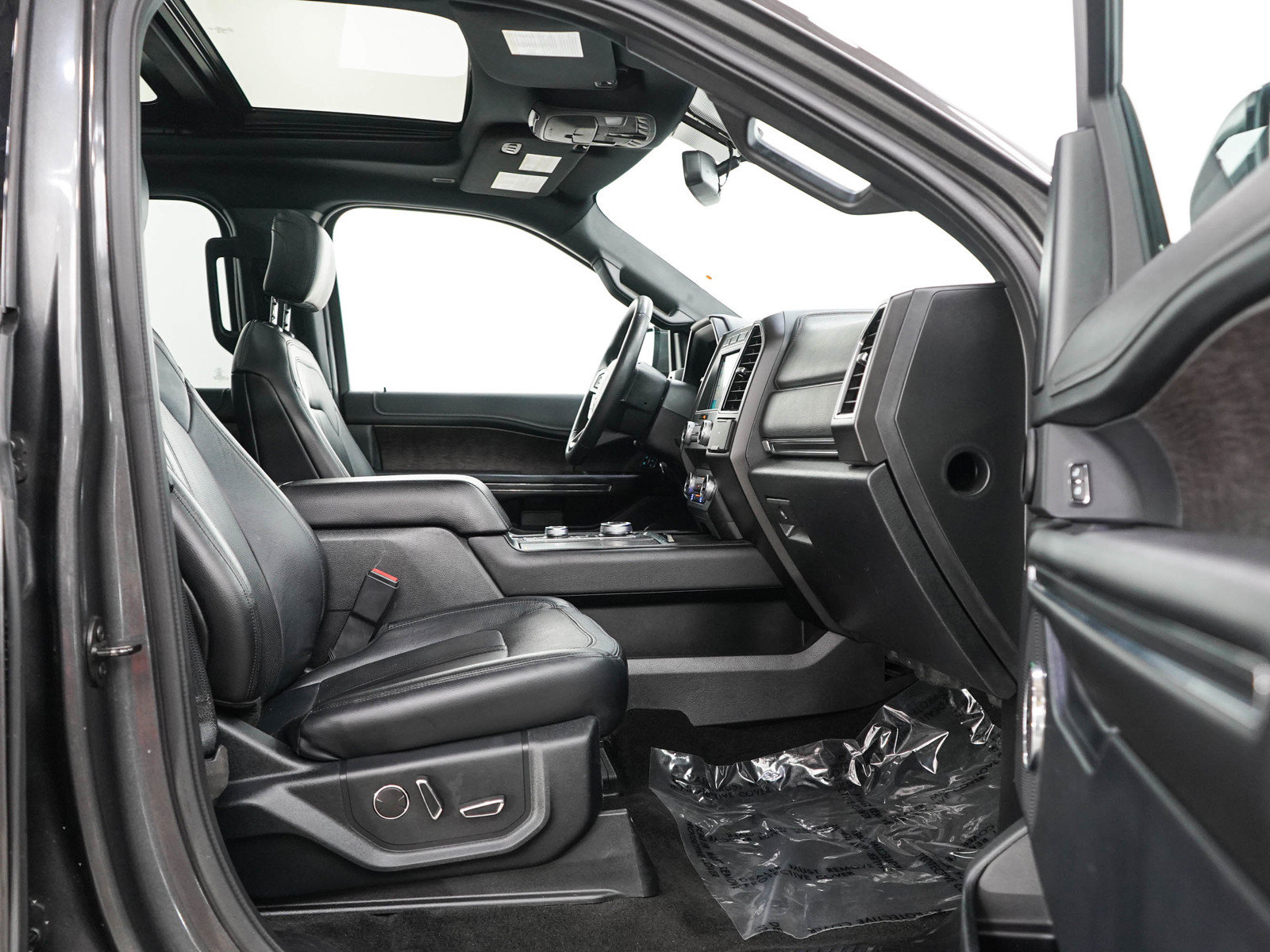 Used 2019 Ford Expedition Limited AWD/4WD image 11