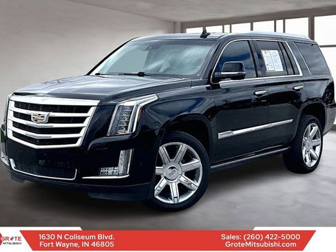 Used 2019 Cadillac Escalade Premium Luxury image 1