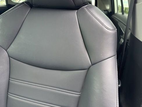Used 2021 Toyota RAV4 Limited image 10