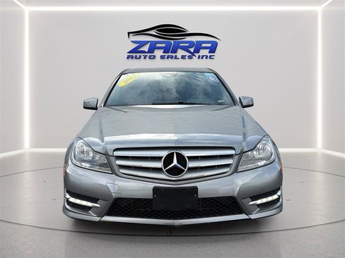 Used 2013 Mercedes-Benz C 300 4MATIC Sedan image 2