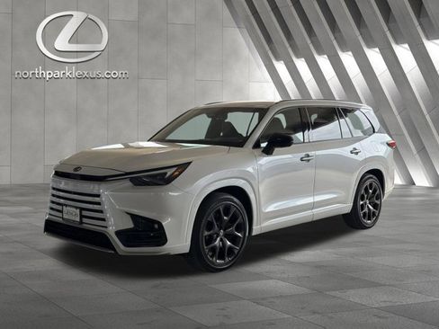 Certified 2026 Lexus TX 500h AWD w/ Technology Package image 3