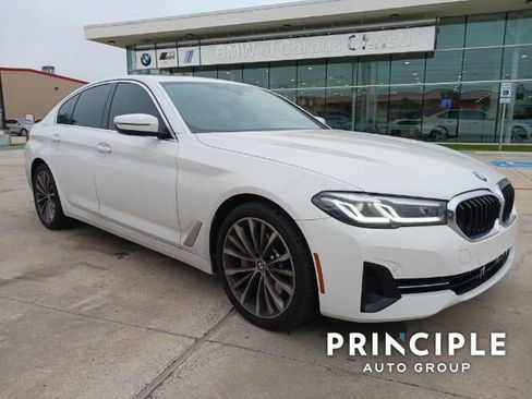 New 2023 BMW 530i w/ Convenience Package image 1