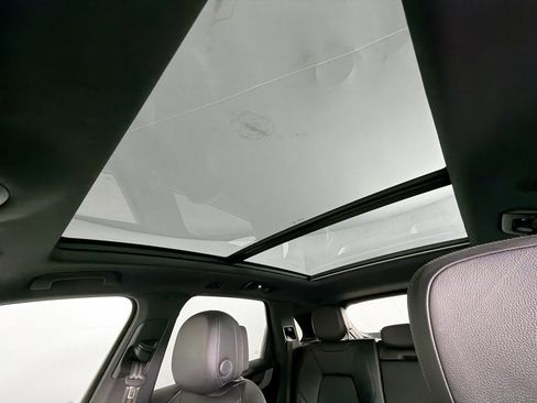 Certified 2024 Porsche Cayenne image 34