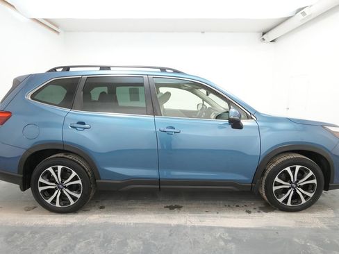 Used 2023 Subaru Forester Limited w/ Popular Package #3 image 10