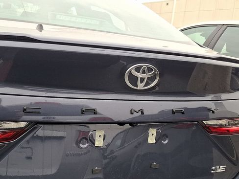 Used 2026 Toyota Camry SE w/ Convenience Package FWD image 10