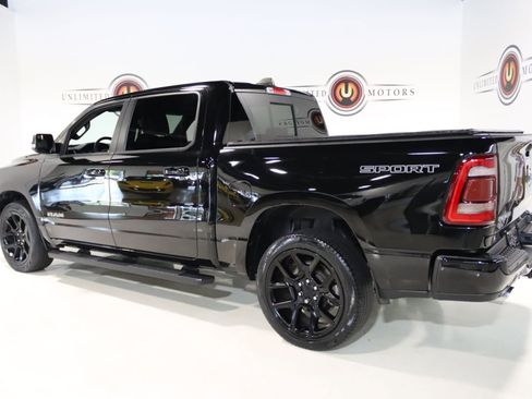 Used 2023 RAM 1500 Laramie AWD/4WD image 3