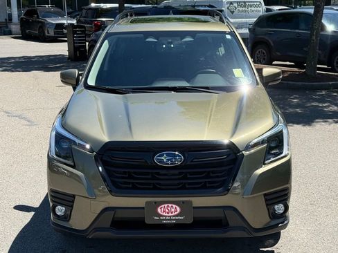 Used 2024 Subaru Forester Limited AWD/4WD image 2