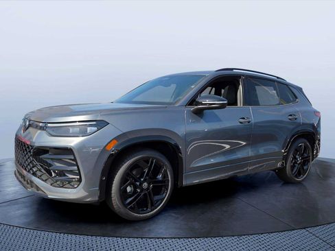 New 2026 Volkswagen Tiguan SE R-Line FWD image 2