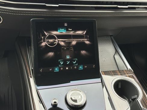 New 2026 Cadillac Escalade ESV Luxury image 21