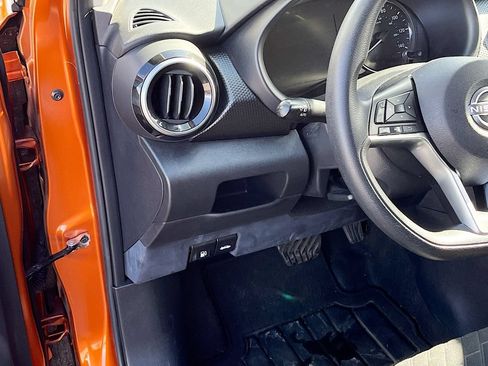 Used 2022 Nissan Kicks SV FWD image 10
