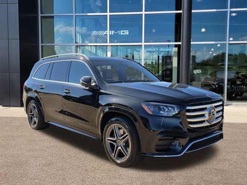Used 2024 Mercedes-Benz GLS 450 4MATIC image 7