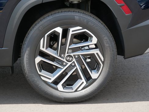 Certified 2026 Hyundai Tucson Limited AWD/4WD image 9