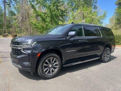 Used 2023 Chevrolet Suburban LS w/ Driver Alert Package image 2