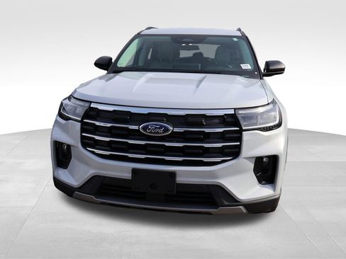 Used 2025 Ford Explorer Active w/ Active Comfort Package AWD/4WD image 6