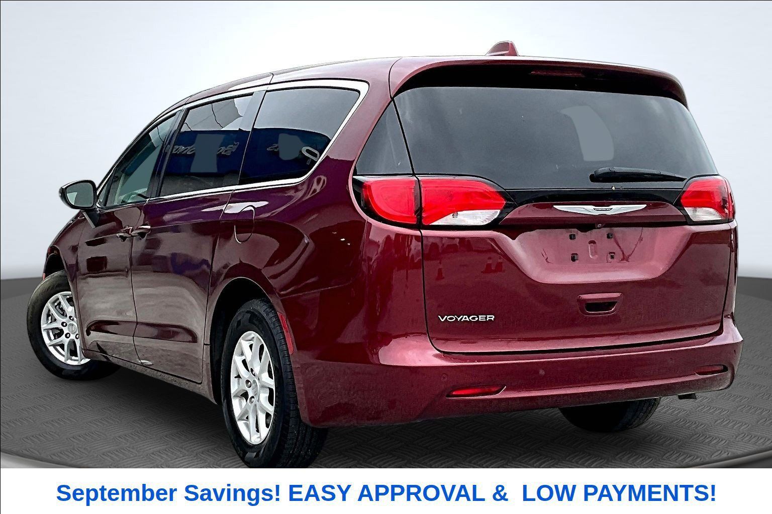 Used 2020 Chrysler Voyager LX FWD image 4