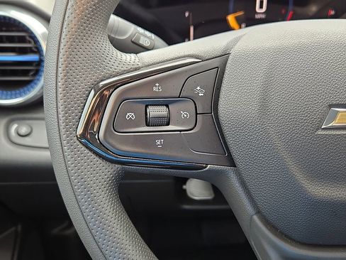 Used 2024 Chevrolet Trax LT image 26