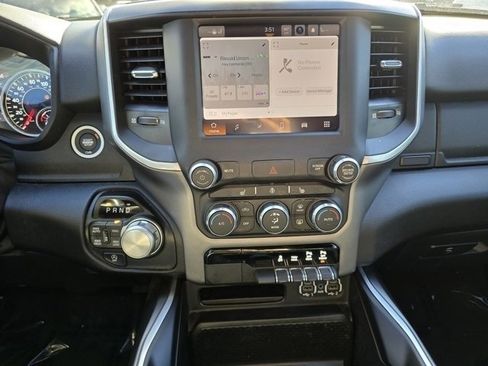 Used 2022 RAM 1500 Big Horn AWD/4WD image 39
