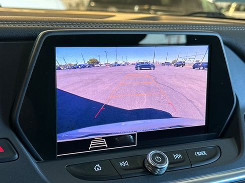 Used 2021 Chevrolet Blazer LT FWD image 19
