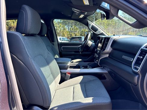 Used 2021 RAM 1500 Big Horn image 12