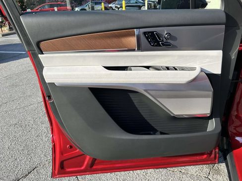 New 2026 Cadillac Vistiq Luxury AWD/4WD image 16