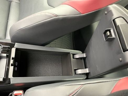 New 2026 Toyota Prius Plug-In Hybrid FWD image 26
