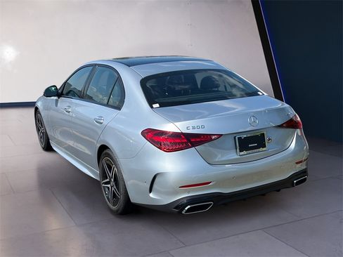 Used 2025 Mercedes-Benz C 300 4MATIC Sedan image 2