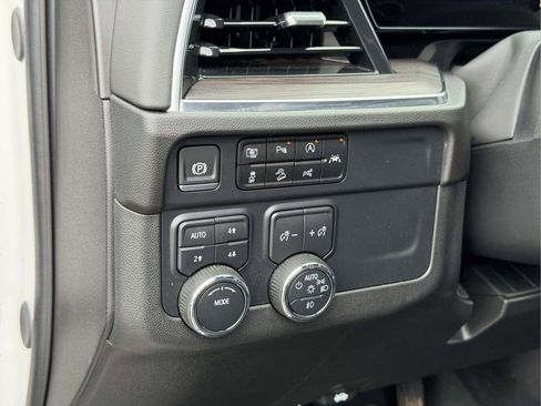 Used 2025 Chevrolet Tahoe Z71 image 18