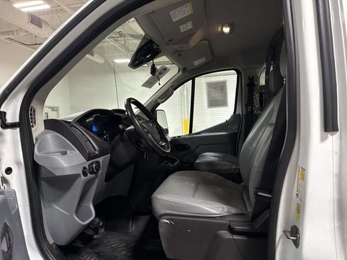 Used 2017 Ford Transit 250 148 Low Roof RWD image 19