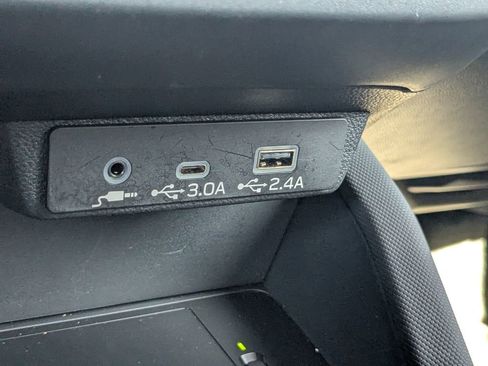 Used 2025 Subaru Forester Sport image 22