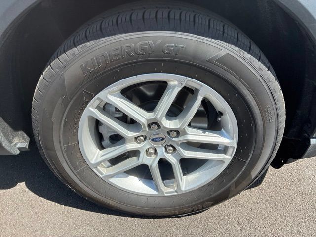 Used 2025 Ford Explorer Active w/ Active Comfort Package RWD image 11