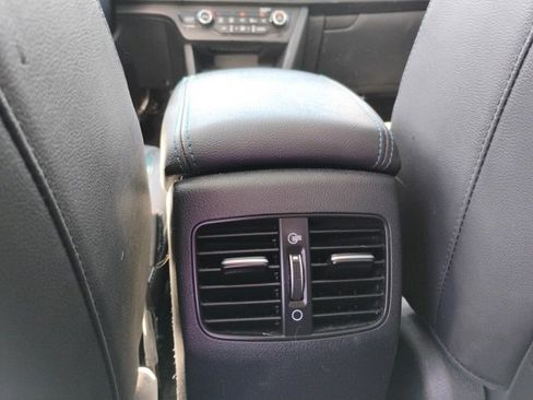 Used 2021 Kia Niro EX Premium w/ Cold Weather Package image 11