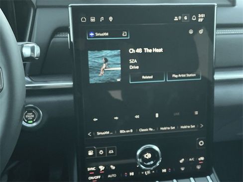 New 2026 GMC Terrain Elevation w/ Elevation Premium Package image 13