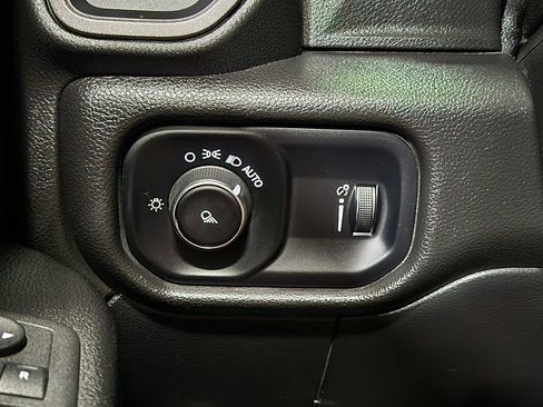Used 2022 RAM 2500 Tradesman AWD/4WD image 46