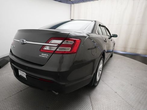 Used 2018 Ford Taurus SEL FWD image 13