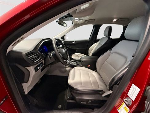 Used 2023 Ford Escape Platinum image 18