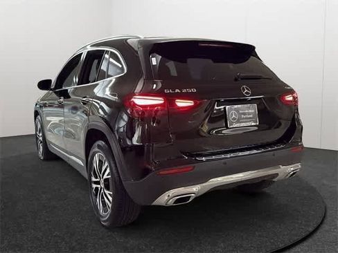Certified 2025 Mercedes-Benz GLA 250 4MATIC image 5
