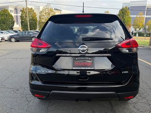 Used 2015 Nissan Rogue S AWD/4WD image 13
