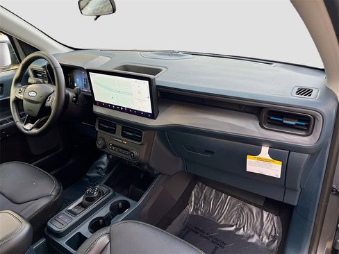 Used 2025 Ford Maverick Lobo image 30