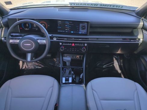 Used 2025 Hyundai Santa Cruz SEL image 15