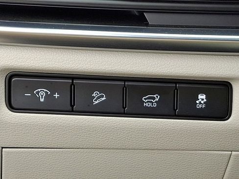 Used 2025 Kia Telluride SX w/ SX Captain's Chair Package image 26