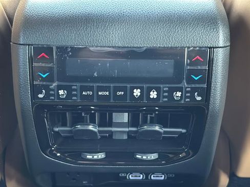 New 2025 Jeep Grand Cherokee Summit image 43