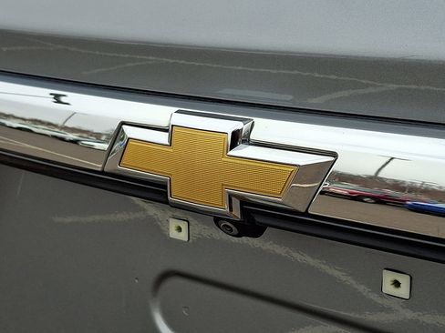 Certified 2023 Chevrolet Traverse LT image 32