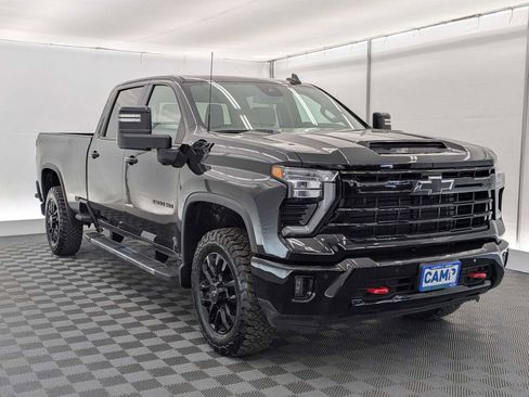 Used 2025 Chevrolet Silverado 3500 LT w/ Trail Boss Package AWD/4WD image 8