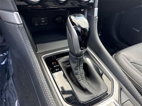 Used 2023 Subaru Forester Limited image 20