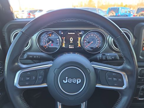 Used 2020 Jeep Wrangler Unlimited Sahara w/ LED Lighting Group image 10