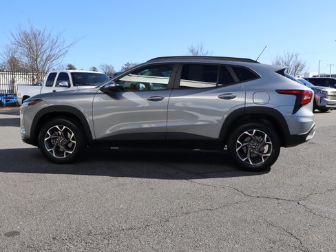 Certified 2024 Chevrolet Trax LT image 7