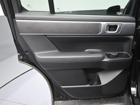 Used 2025 Hyundai Santa Fe SE image 13